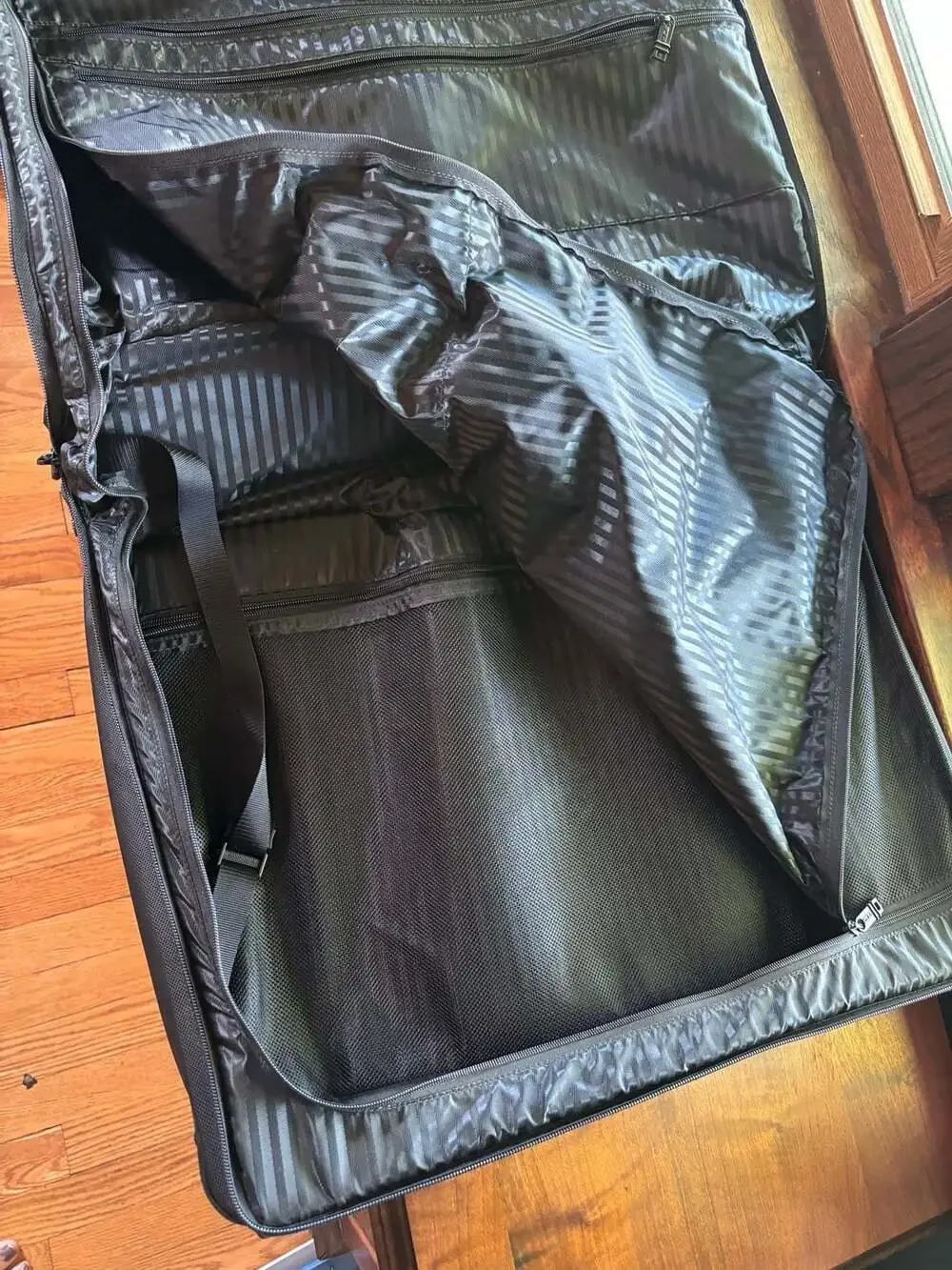 Tumi Alpha Black Wheeled Rolling Garment Bag Extended Trip Suitcase